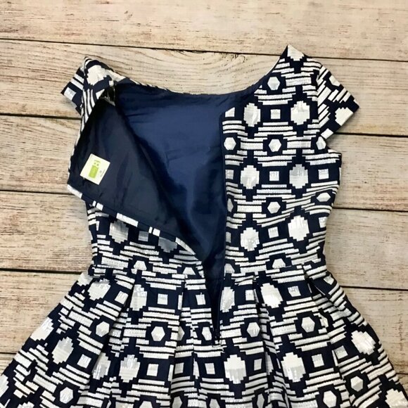 Little Girls Crazy 8 Navy/White/Silver Aztec Print Special Occasion Dress Size 1 - Picture 9 of 9